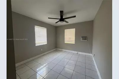 241 NW 32nd St, Miami, FL 33127 - Photo 11