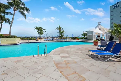 253 NE 2nd St #1706, Miami, FL 33132 - Photo 21