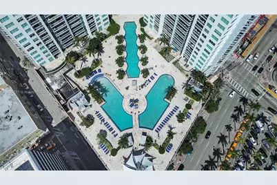 253 NE 2nd St #1706, Miami, FL 33132 - Photo 19