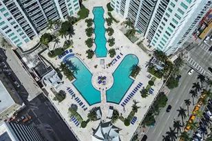 253 NE 2nd St, Miami, FL 33132 - Photo 19