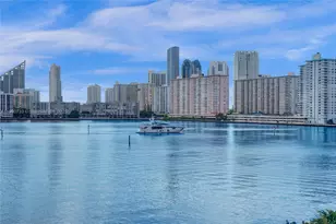 3000 Island Blvd, Aventura, FL 33160 - Photo 63