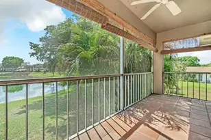 8527 Old Country Manor, Davie, FL 33328 - Photo 3