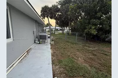 304 N Ave, Other City - In The State Of Florida, FL 33936 - Photo 37