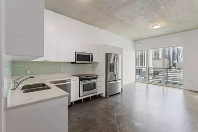 133 NE 2nd Ave #1104, Miami, FL 33132 - Photo 5