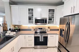 280 NE 35th St, Oakland Park, FL 33334 - Photo 29