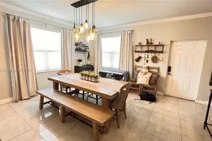 280 NE 35th St, Oakland Park, FL 33334 - Photo 23