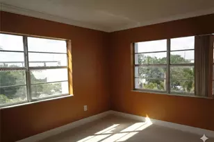 494 NW 165th St Rd, Miami, FL 33169 - Photo 11