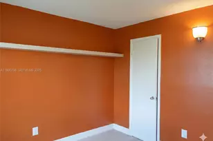 494 NW 165th St Rd, Miami, FL 33169 - Photo 9