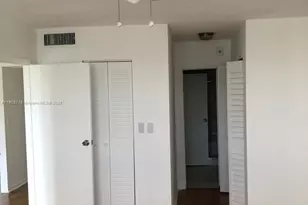 16465 NE 22nd Ave, North Miami Beach, FL 33160 - Photo 9