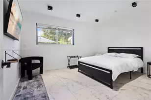 270 NW 50th St, Miami, FL 33127 - Photo 25