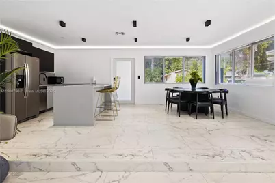 270 NW 50th St, Miami, FL 33127 - Photo 15