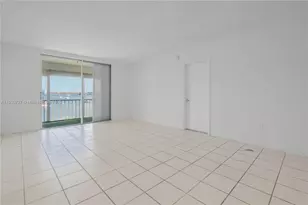 2910 Point E Dr, Aventura, FL 33160 - Photo 11