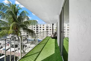 1700 N N River Dr, Miami, FL 33125 - Photo 21