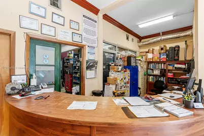 3771 Bird Rd, Miami, FL 33146 - Photo 7