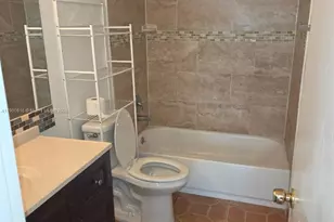 117 Lake Emerald Dr, Oakland Park, FL 33309 - Photo 11