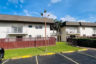 8475 SW 94th St, Miami, FL 33156 - Photo 3