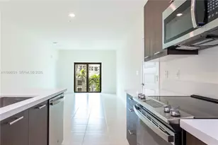 4640 NW 84th Ave, Doral, FL 33166 - Photo 9