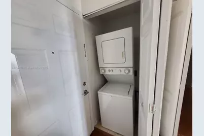 120 SW 8th Ave #804, Miami, FL 33130 - Photo 27