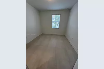 136 SW 170th Ave, Pembroke Pines, FL 33027 - Photo 17