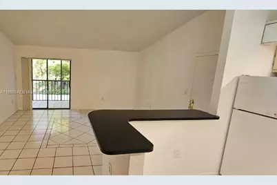 18965 NW 62nd Ave #202, Hialeah, FL 33015 - Photo 11