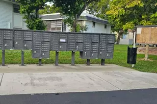 18965 NW 62nd Ave, Hialeah, FL 33015 - Photo 23