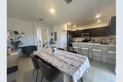 1685 SE 27th Rd #1685, Homestead, FL 33035 - Photo 11