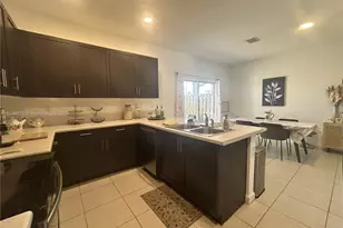 1685 SE 27th Rd, Homestead, FL 33035 - Photo 13