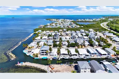 124 Valjean Ln, Tavernier, FL 33070 - Photo 1