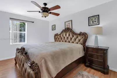 15736 NW 11th St, Pembroke Pines, FL 33028 - Photo 13