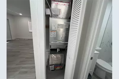 1923 NW 66th St #N/A, Miami, FL 33147 - Photo 27