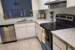 4206 SW 87th Terrace, Davie, FL 33328 - Photo 7