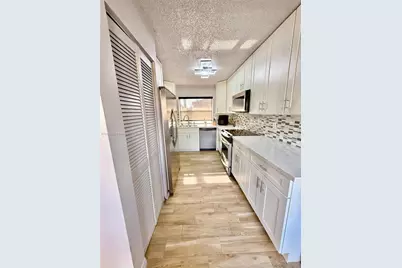 6169 NW 170th Ter, Hialeah, FL 33015 - Photo 11