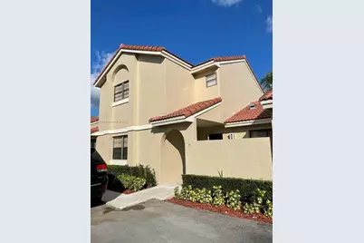 6169 NW 170th Ter, Hialeah, FL 33015 - Photo 1