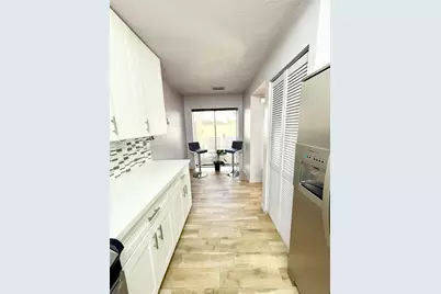 6169 NW 170th Ter, Hialeah, FL 33015 - Photo 13