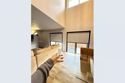 6169 NW 170th Ter, Hialeah, FL 33015 - Photo 3