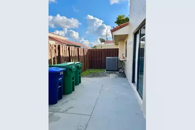 6169 NW 170th Ter, Hialeah, FL 33015 - Photo 35