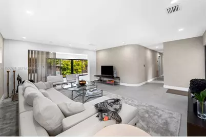 1001 NE 84th St, Miami, FL 33138 - Photo 11