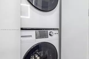 11111 Biscayne Blvd, Miami, FL 33181 - Photo 29