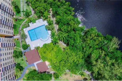 17890 W Dixie Hwy #606, North Miami Beach, FL 33160 - Photo 11