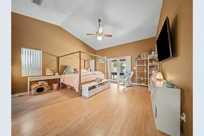 15720 SW 56th St, Southwest Ranches, FL 33331 - Photo 7