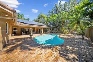 15720 SW 56th St, Southwest Ranches, FL 33331 - Photo 13