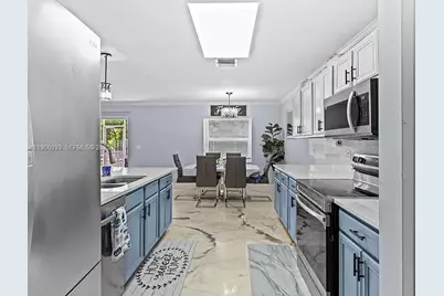 6627 Rainwood Cove Ln, Lake Worth, FL 33463 - Photo 7