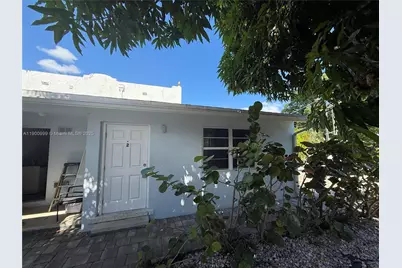 624 N J St #2, Lake Worth, FL 33460 - Photo 1