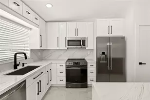 5913 SW 112th Terrace, Cooper City, FL 33330 - Photo 3