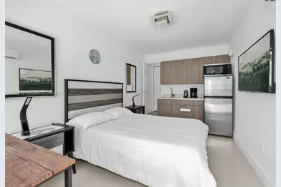 [Address not provided], Miami Beach, FL 33141 - Photo 9