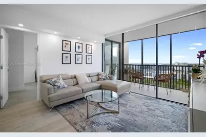 20301 W Country Club Dr #1822, Aventura, FL 33180 - Photo 3