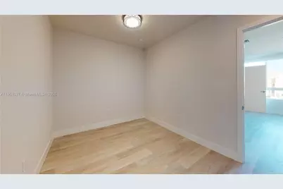 2555 NE 193rd St #2224, Miami, FL 33180 - Photo 13