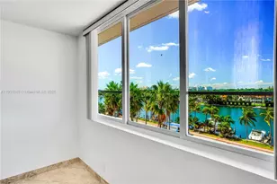 5005 Collins Ave, Miami Beach, FL 33140 - Photo 19