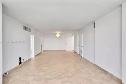 5005 Collins Ave #607, Miami Beach, FL 33140 - Photo 11