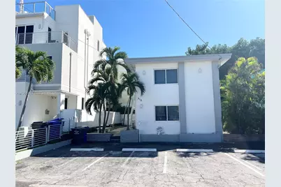 312 Elm St, Hollywood, FL 33019 - Photo 1